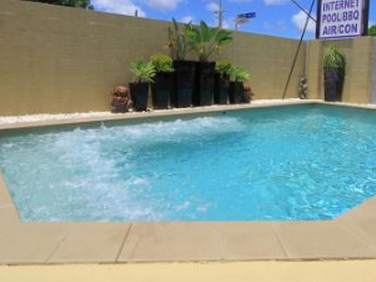 Charm City Motel Bundaberg Eksteriør bilde